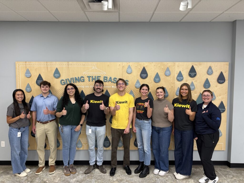 Kiewitt Volunteers